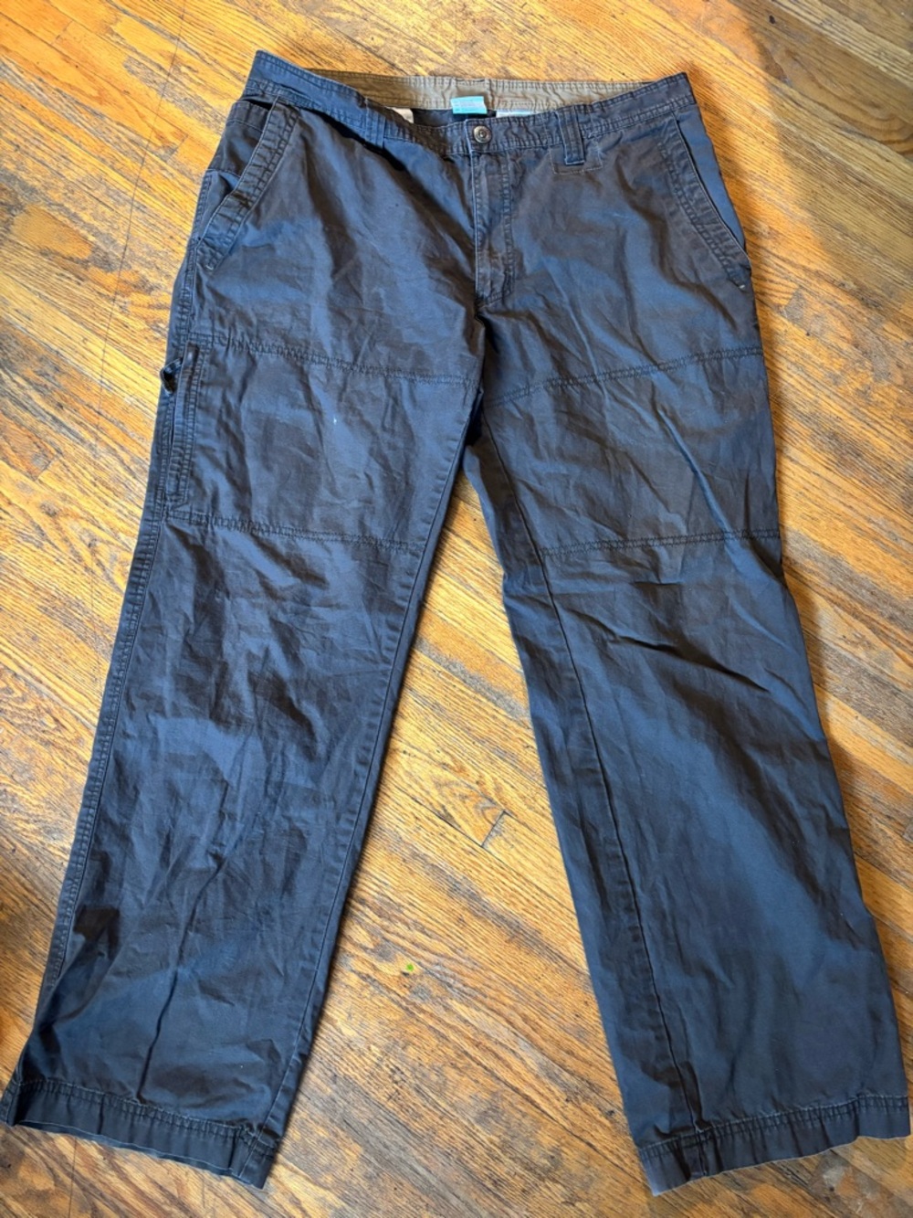 Columbia Black Men's Cargo Pants - Utility Pocket Design